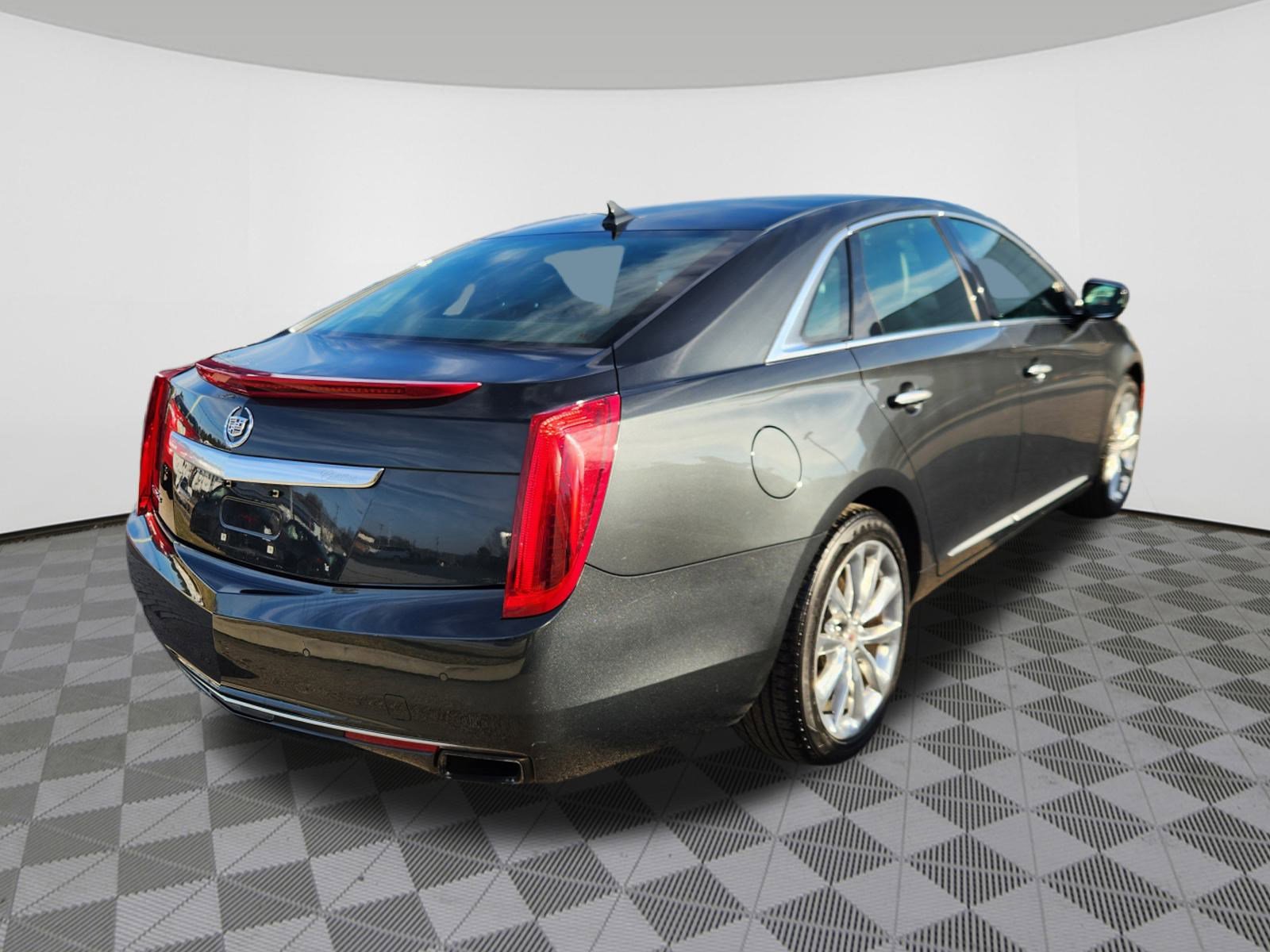 Used 2014 Cadillac XTS Premium image 4