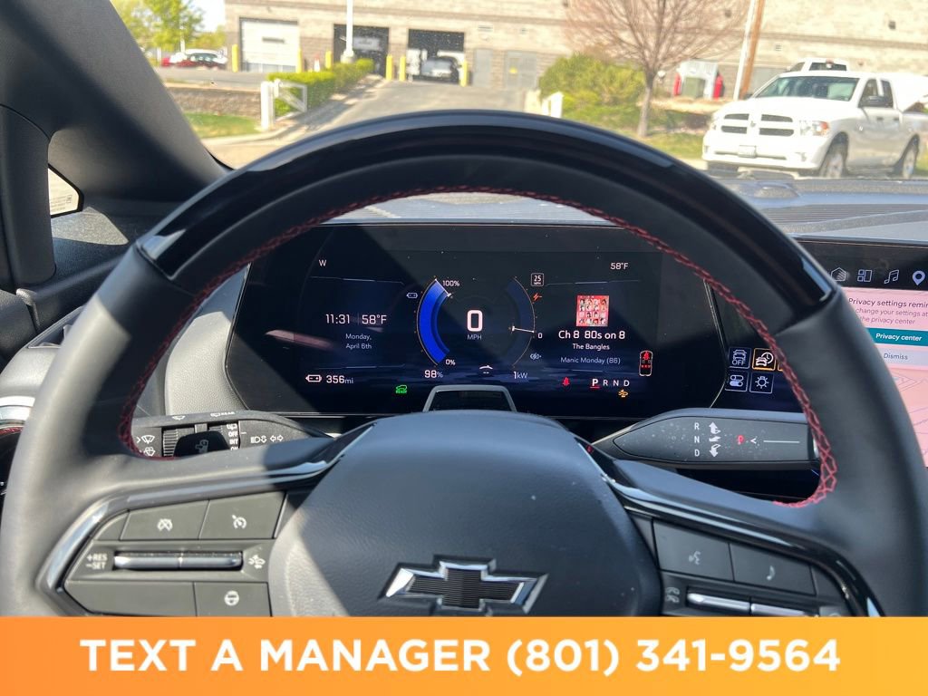 Used 2024 Chevrolet Equinox EV RS FWD image 15