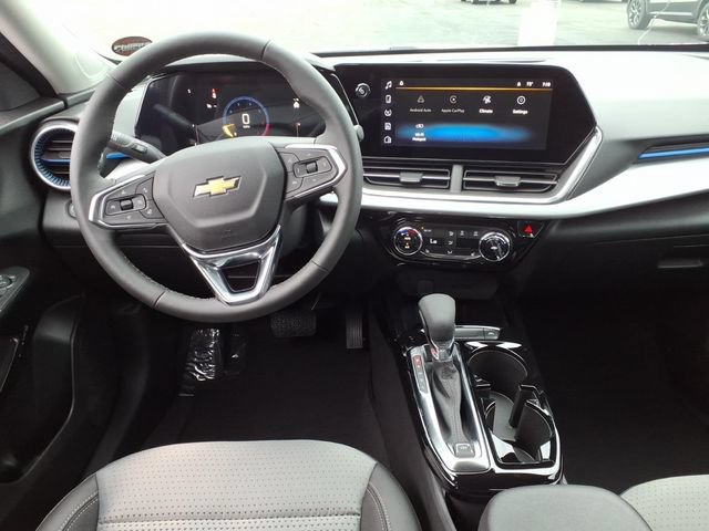 New 2026 Chevrolet Trax LT w/ LT Convenience Package FWD image 14