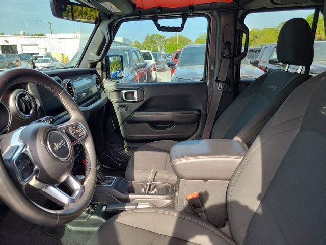Used 2018 Jeep Wrangler Unlimited Sahara AWD/4WD image 10