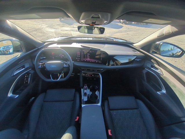 Used 2025 Audi SQ5 Premium Plus image 23