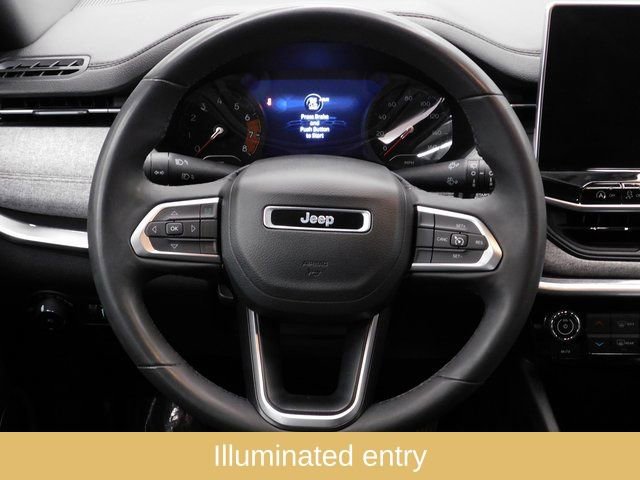 Used 2023 Jeep Compass Latitude image 27