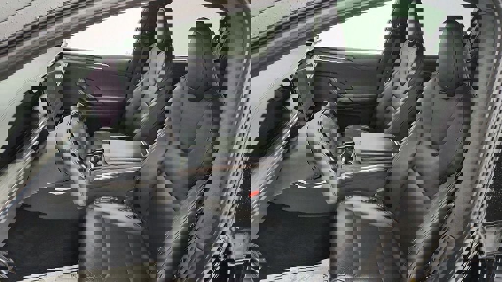 Used 2024 Tesla Model X image 23