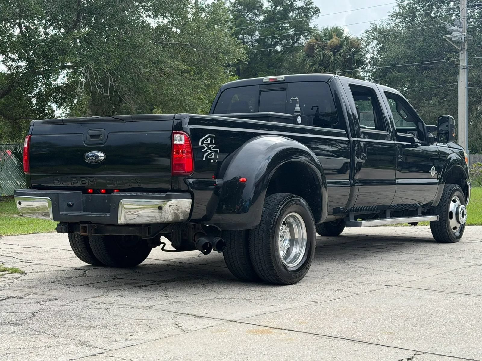 Used 2016 Ford F350 Lariat w/ Lariat Ultimate Package AWD/4WD image 7
