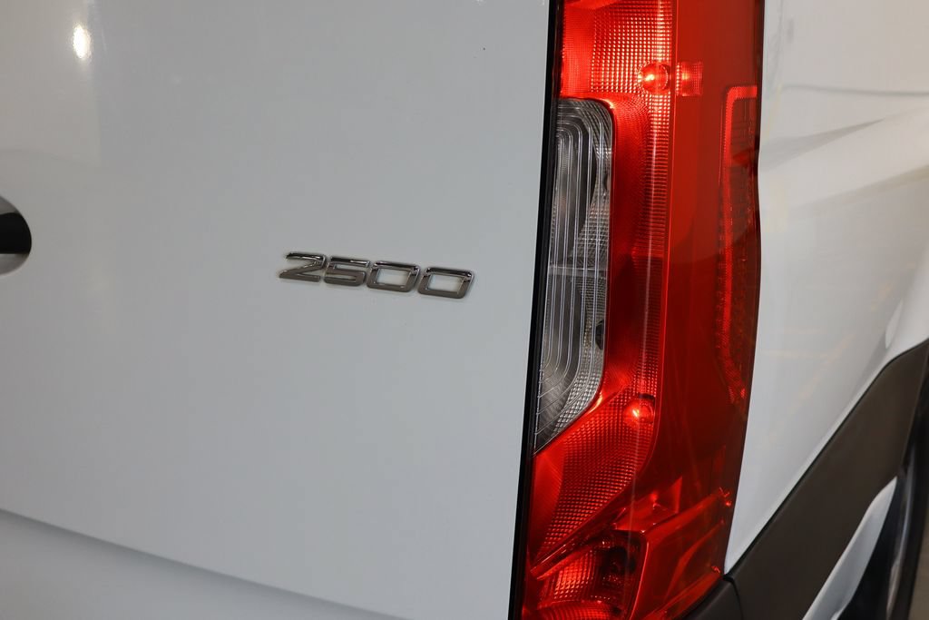 Used 2021 Mercedes-Benz Sprinter 2500 w/ Driver Convenience Package image 35