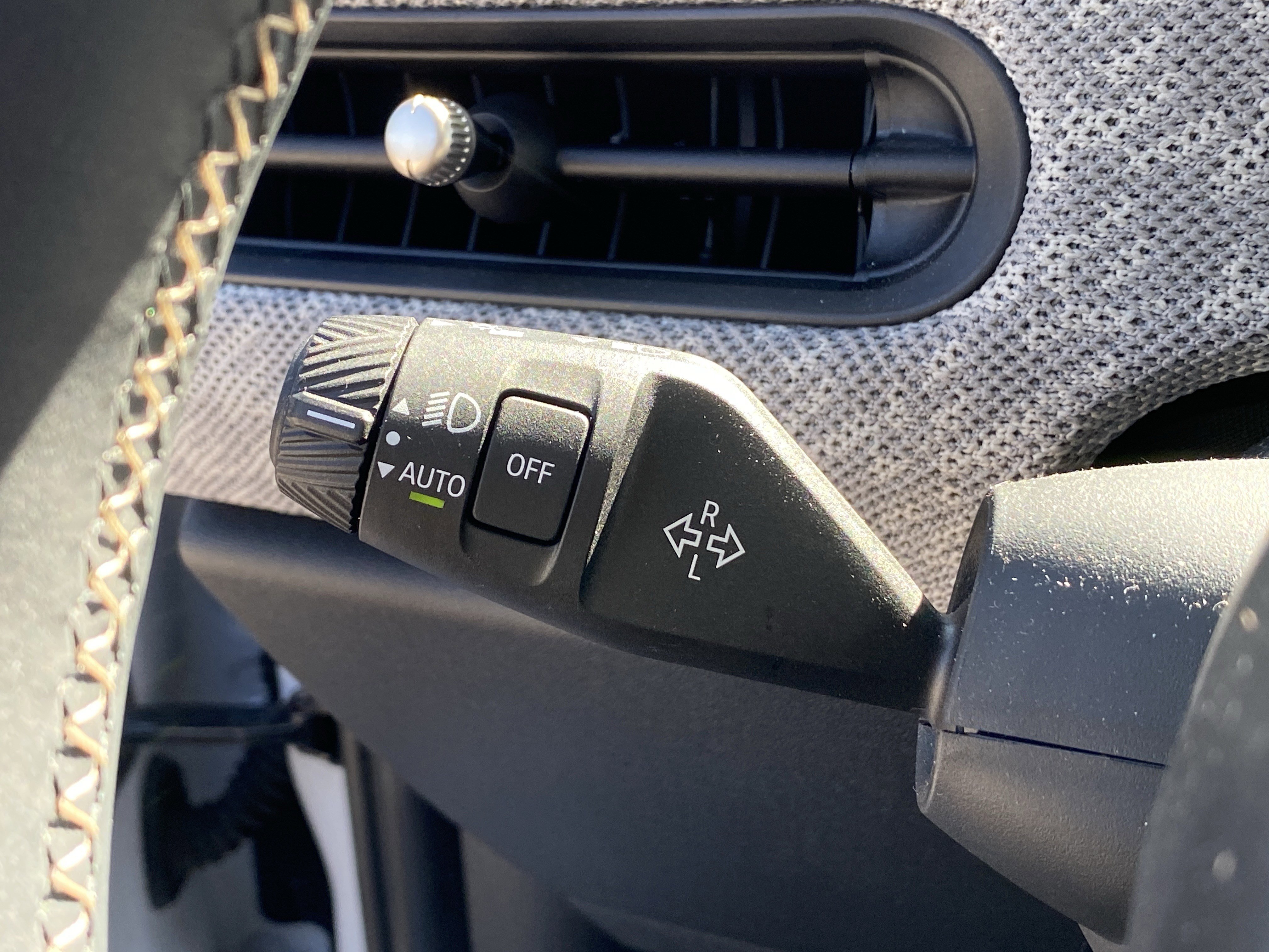 Certified 2025 MINI Cooper S image 26