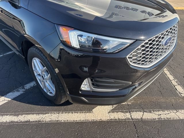 Used 2024 Ford Edge SEL w/ Convenience Package AWD/4WD image 2