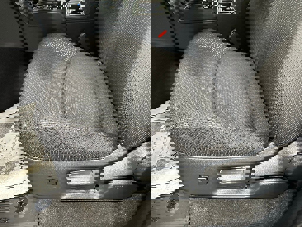 Used 2025 Toyota 4Runner SR5 image 13