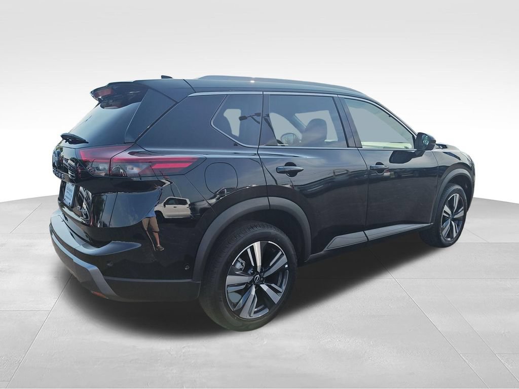Used 2026 Nissan Rogue SL AWD/4WD image 5