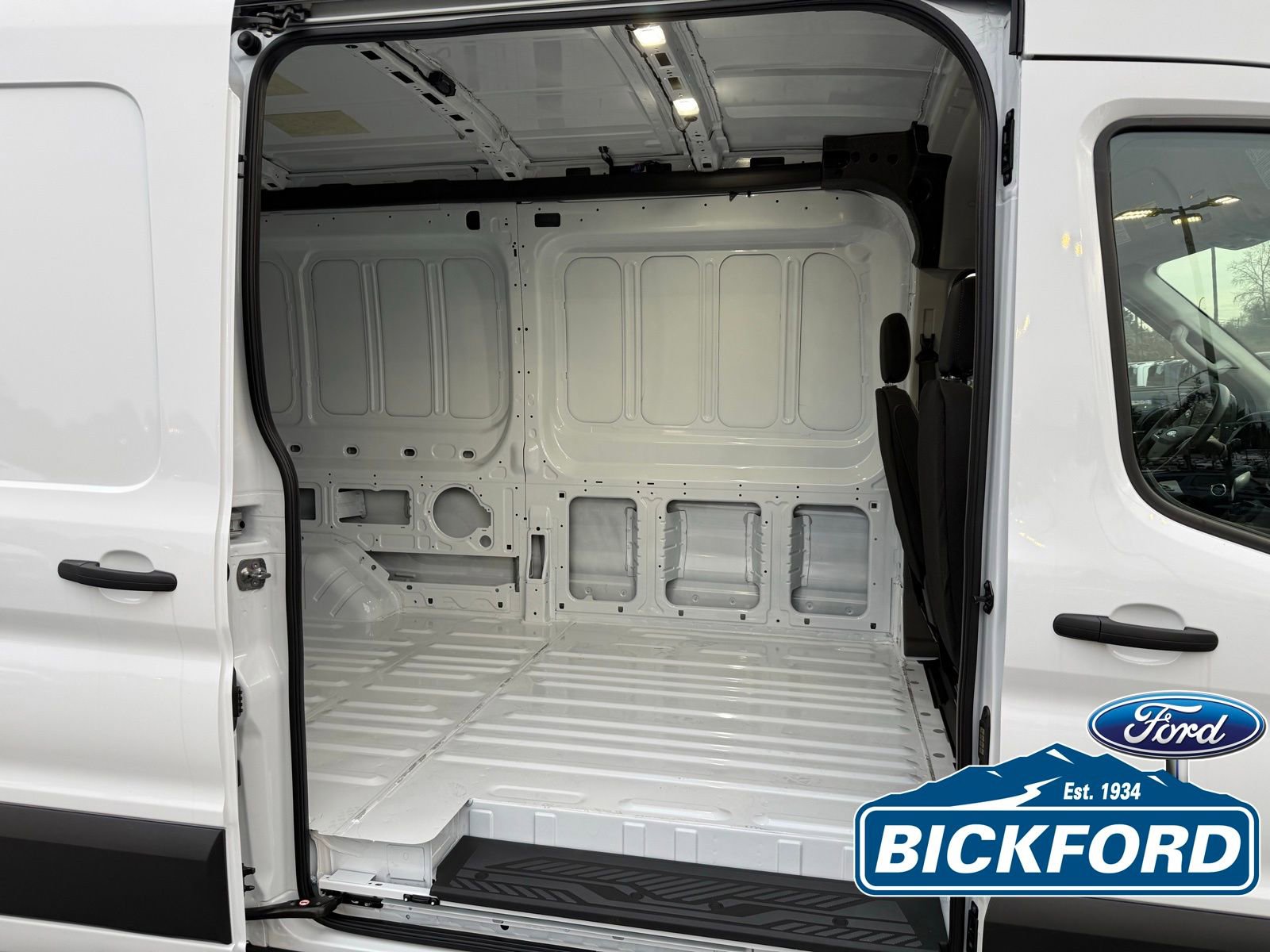 New 2026 Ford Transit 150 148 Medium Roof RWD image 5
