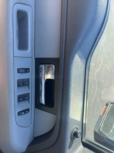 Used 2013 Ford F150 XLT w/ Luxury Equipment Group image 17