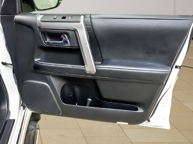 Used 2020 Toyota 4Runner Limited AWD/4WD image 26