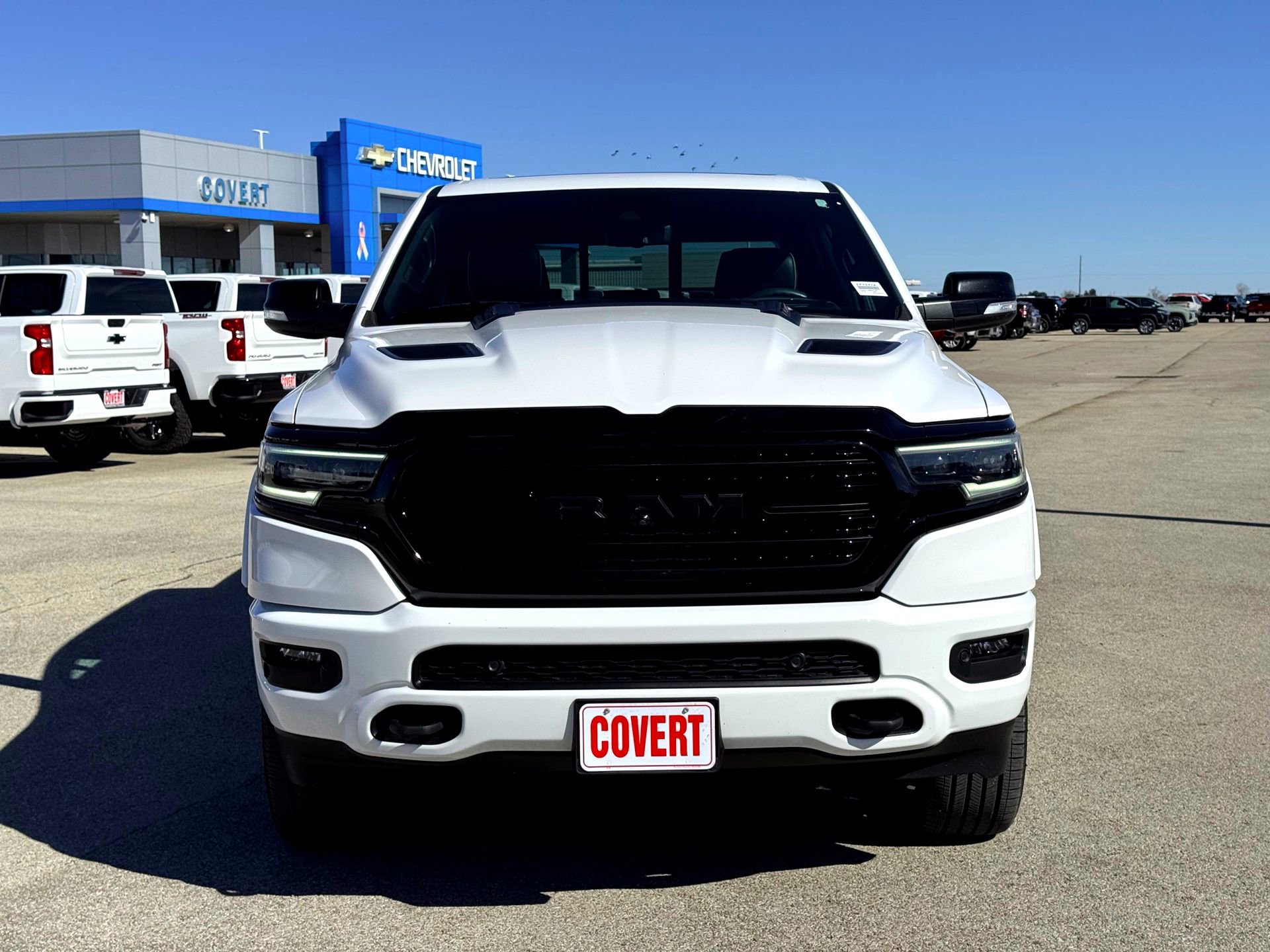 Used 2021 RAM 1500 Limited w/ Night Edition image 4