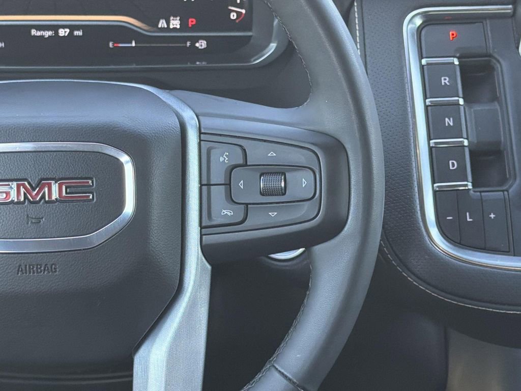 Used 2023 GMC Yukon SLT w/ SLT Premium Package image 10