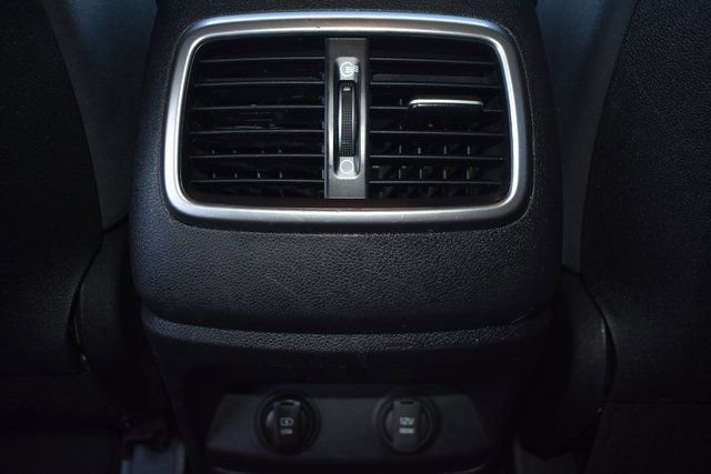 Used 2019 Kia Sorento LX image 31