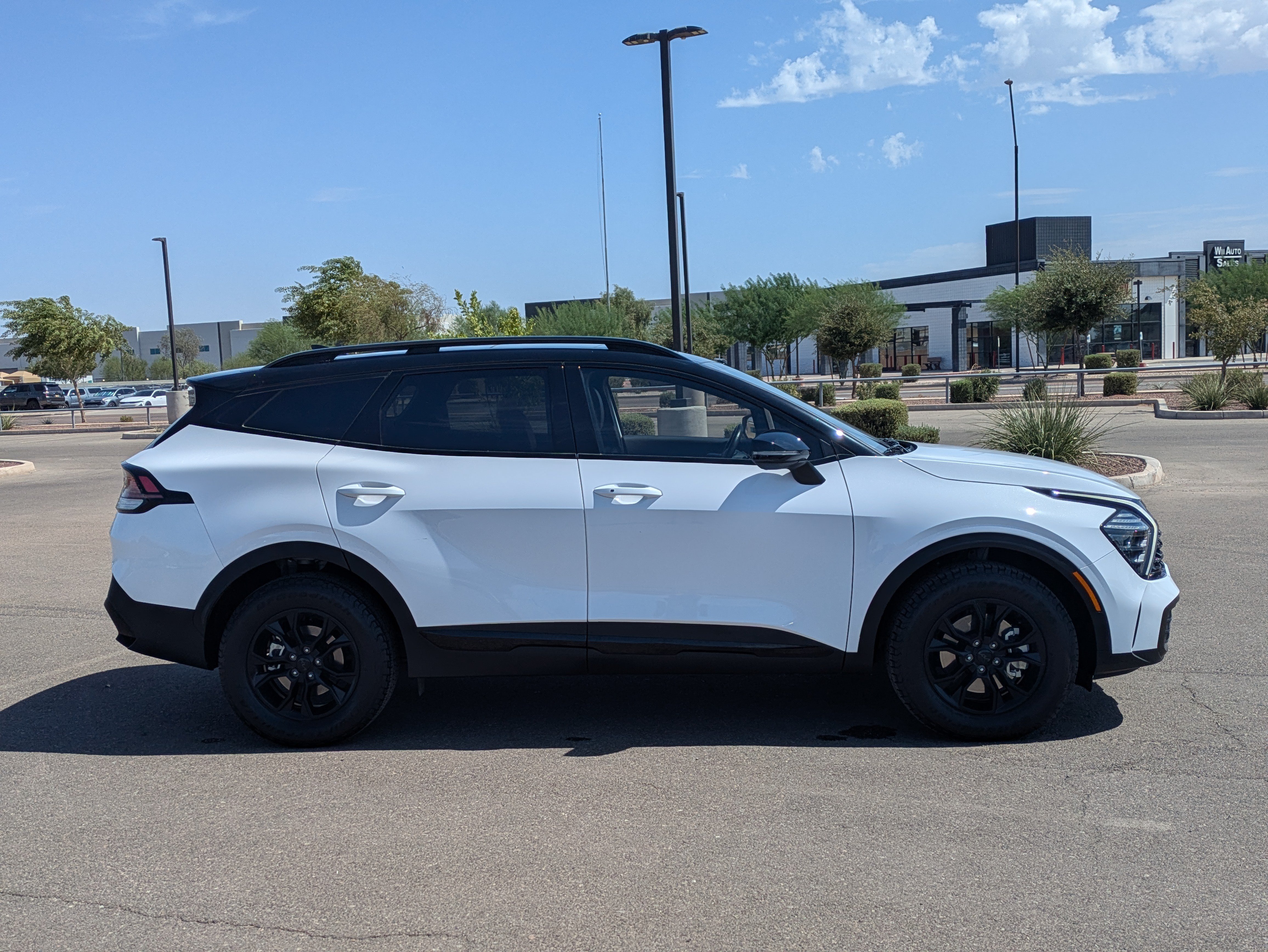 Certified 2025 Kia Sportage X-Pro AWD/4WD image 6
