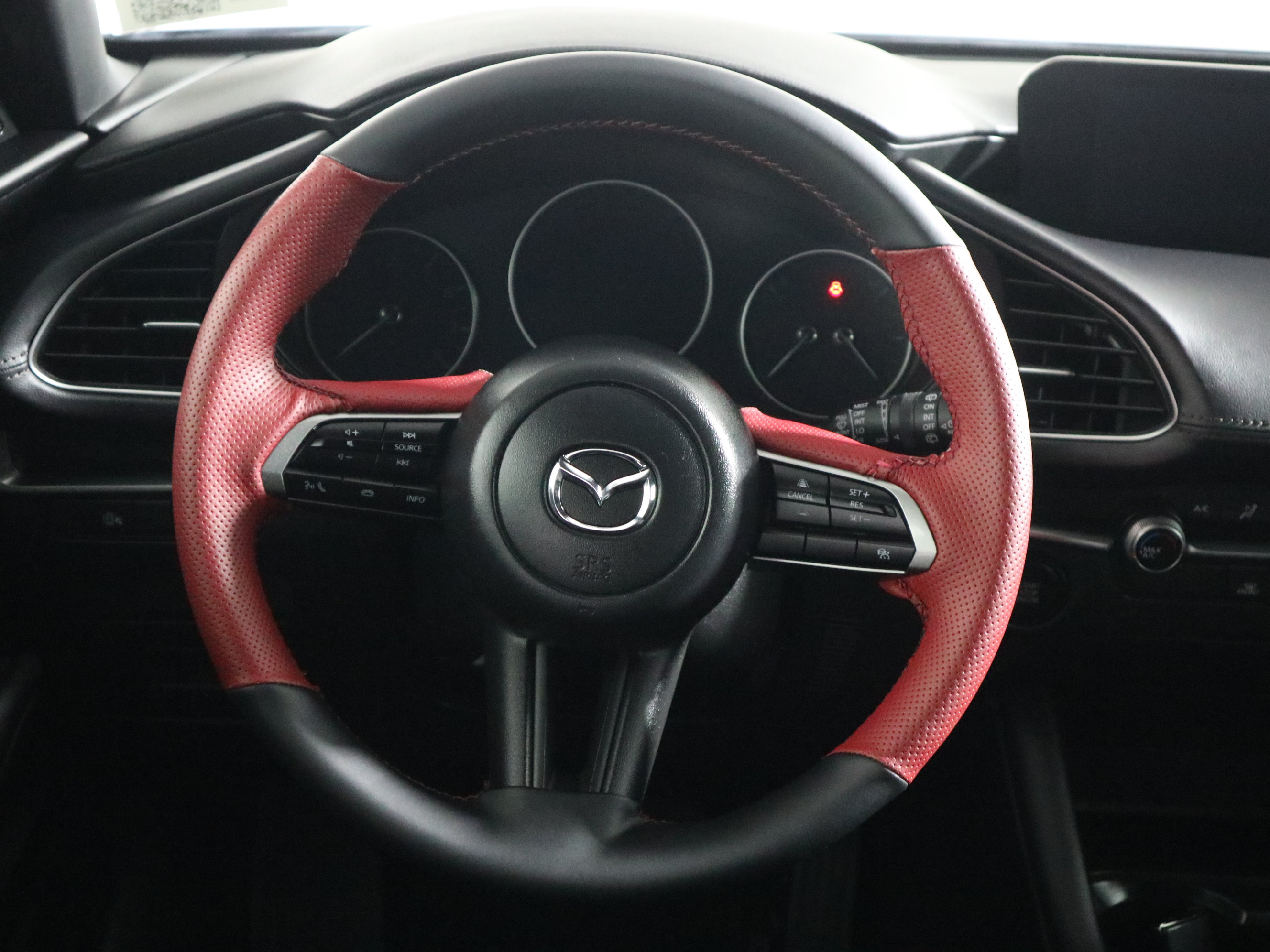 Certified 2025 MAZDA MAZDA3 s FWD image 16