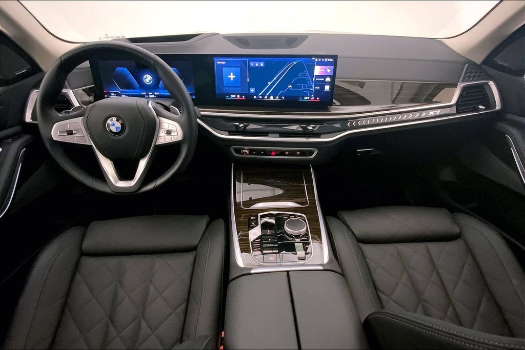 Certified 2026 BMW X7 xDrive40i AWD/4WD image 16