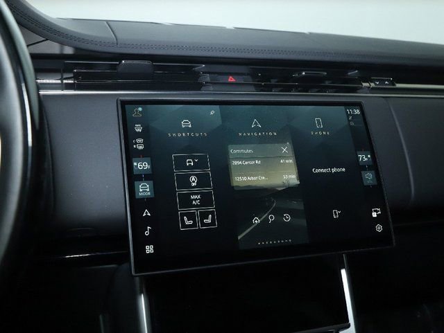 Certified 2025 Land Rover Range Rover SE image 25