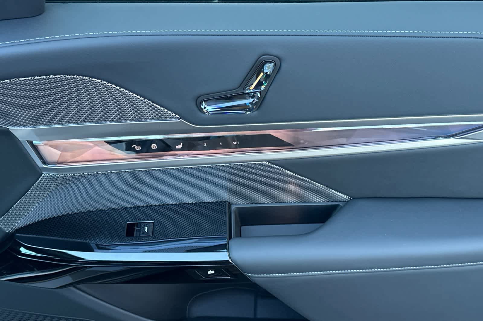New 2025 BMW i7 eDrive50 w/ M Sport Package RWD image 19