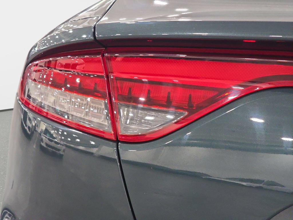 Used 2023 Kia Stinger GT-Line w/ Sun & Sound Package RWD image 27