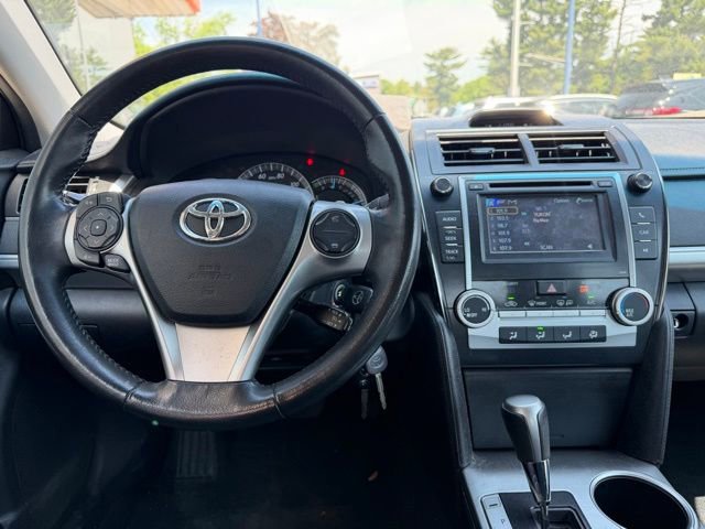Used 2013 Toyota Camry SE FWD image 18