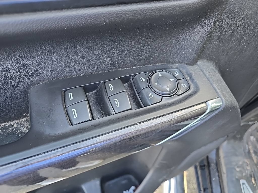 Used 2021 Chevrolet Silverado 1500 LTZ w/ Z71 Off-Road Package AWD/4WD image 8
