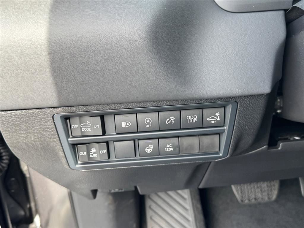 New 2026 Toyota Tundra Platinum AWD/4WD image 17