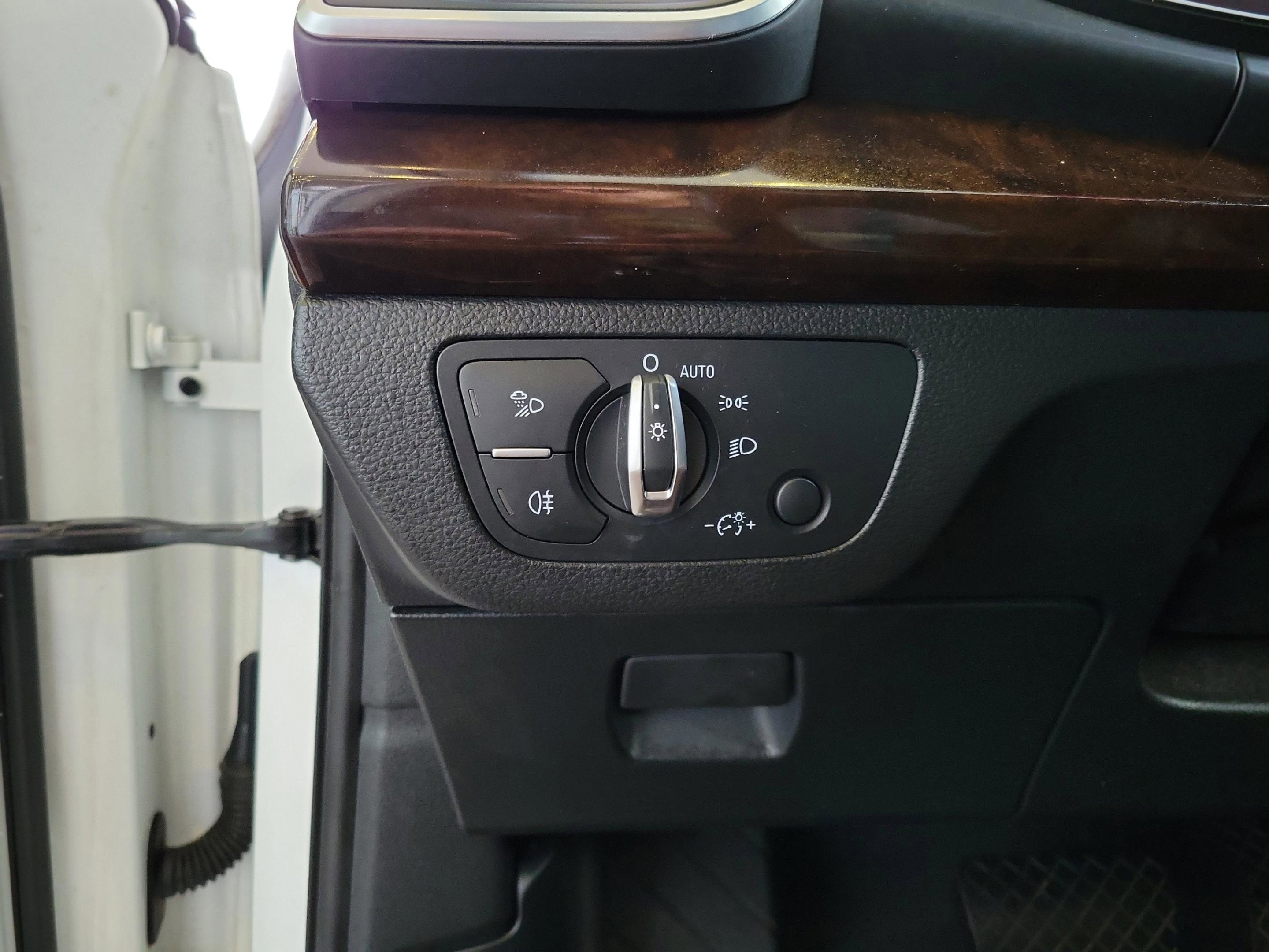 Used 2018 Audi Q5 2.0T Premium image 28