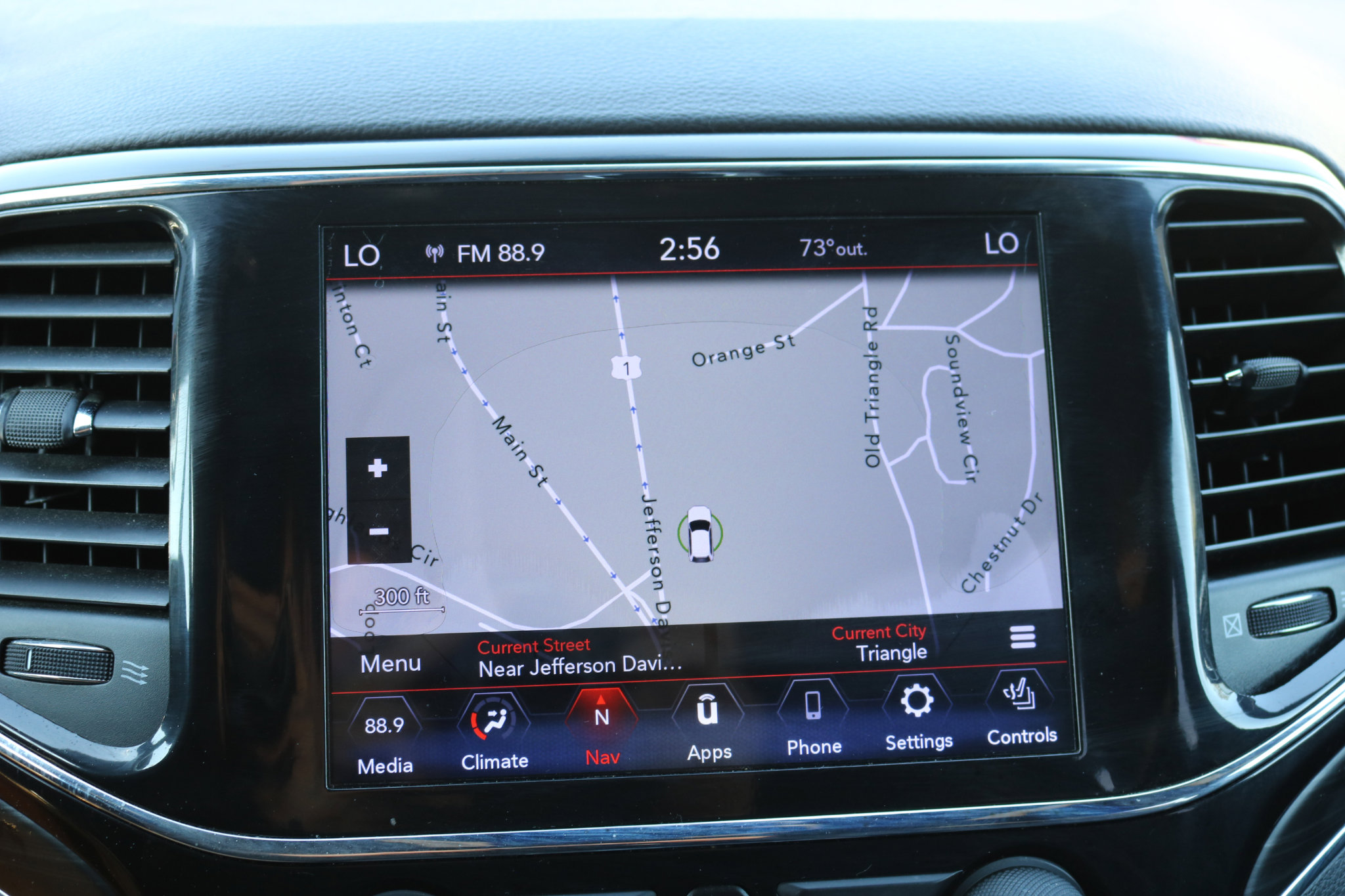 Used 2021 Jeep Grand Cherokee Limited w/ Luxury Group II image 26