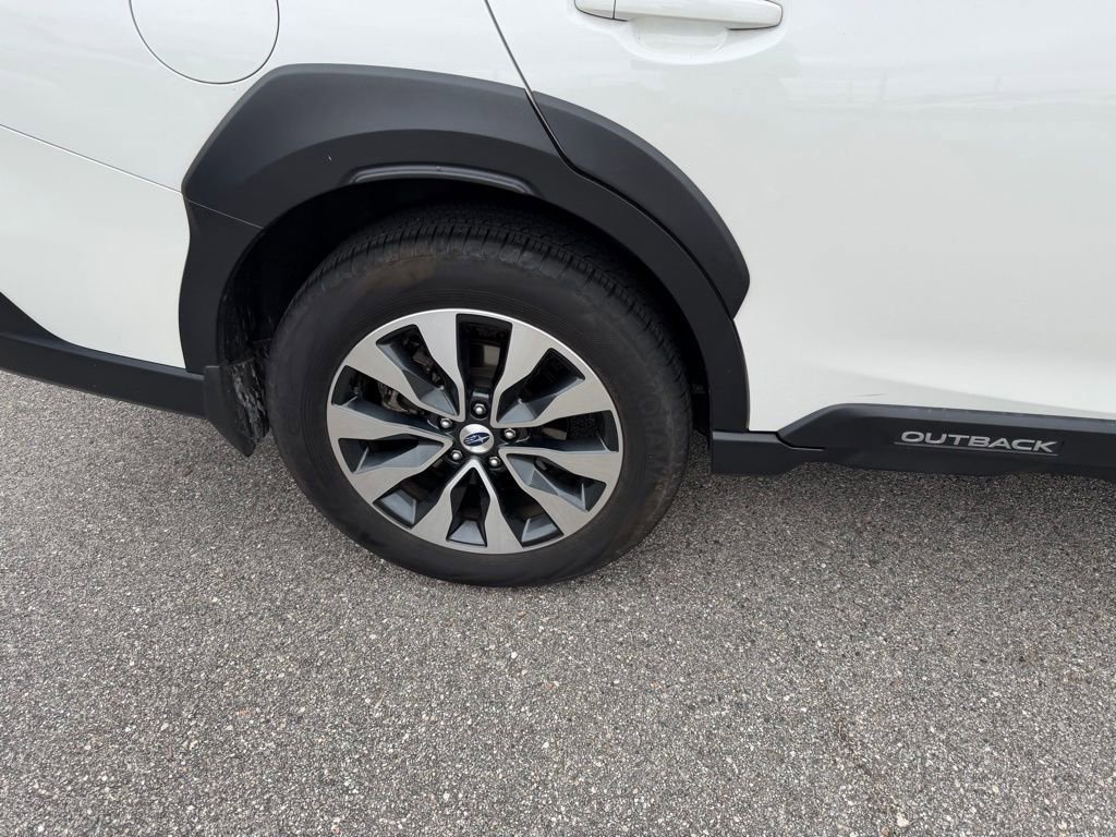 Used 2023 Subaru Outback Limited AWD/4WD image 5