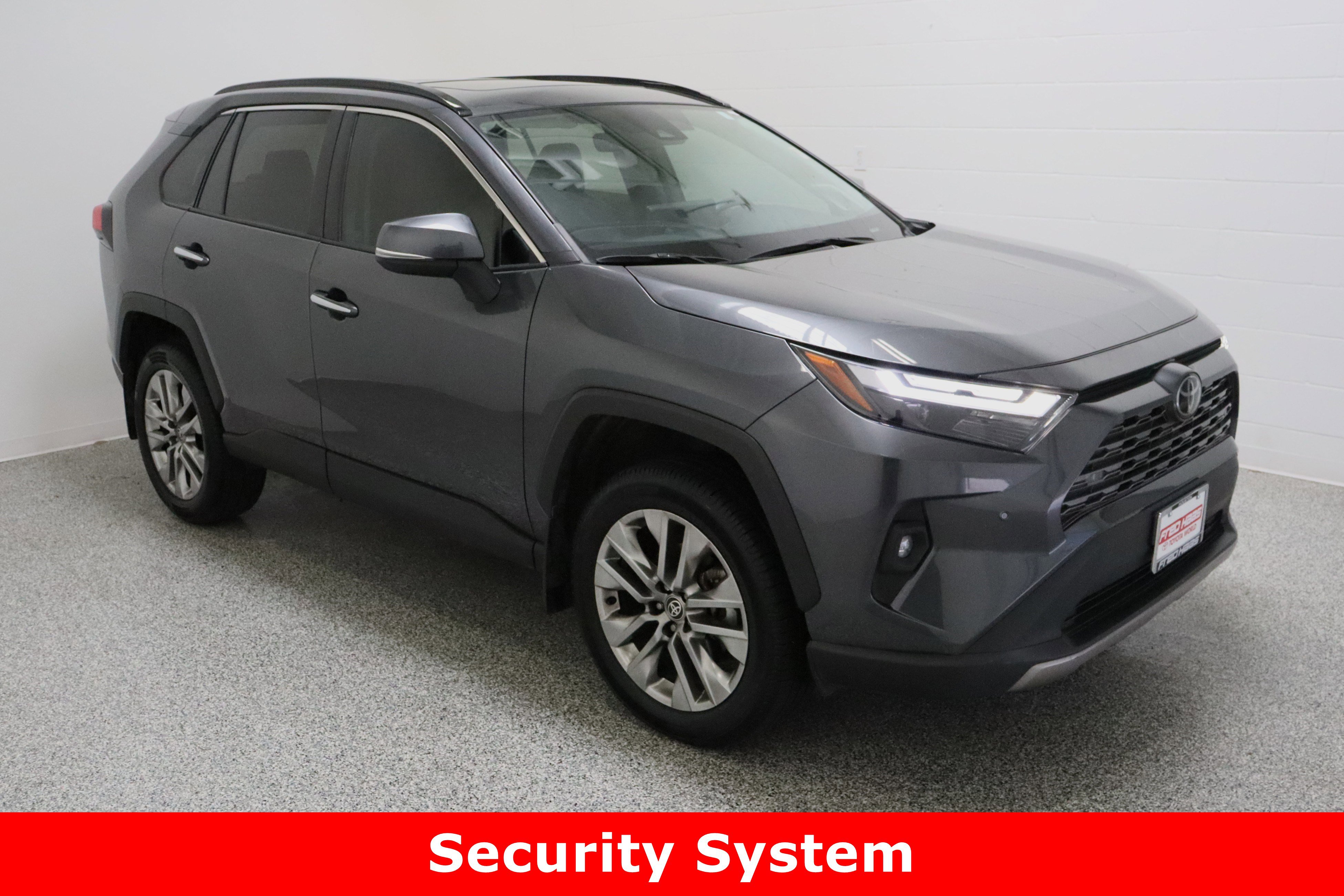 Used 2023 Toyota RAV4 Limited image 4
