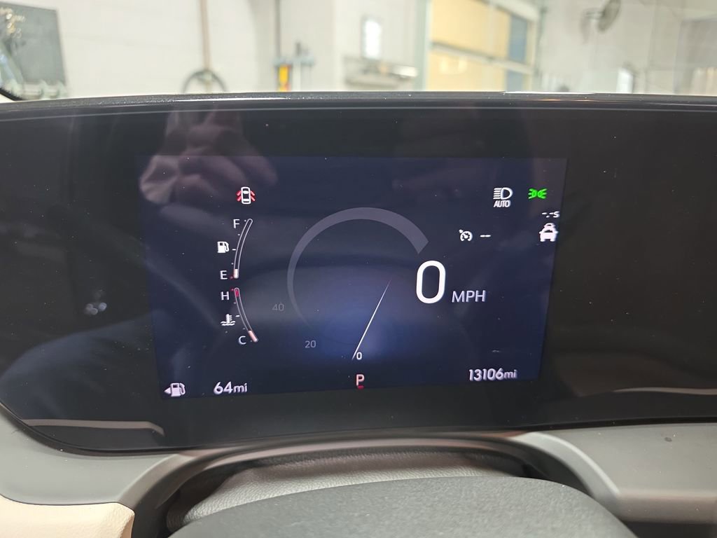 Certified 2024 Buick Encore GX Avenir w/ Avenir Convenience Package image 20