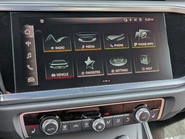 Certified 2025 Audi Q3 2.0T Premium w/ Convenience Package image 13