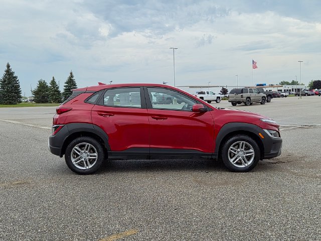 Used 2022 Hyundai Kona SE AWD/4WD image 5