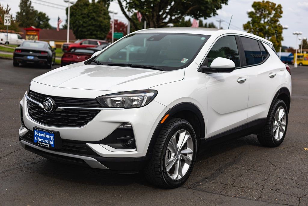 Used 2023 Buick Encore GX Preferred w/ Cold Weather Comfort Package image 4