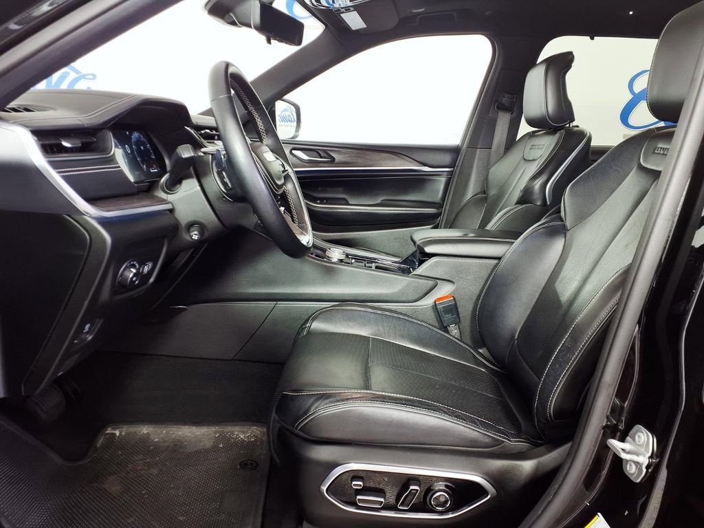 Used 2022 Jeep Grand Cherokee L Overland w/ Luxury Tech Group IV image 7