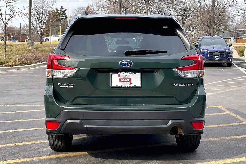 Used 2023 Subaru Forester Premium AWD/4WD image 3