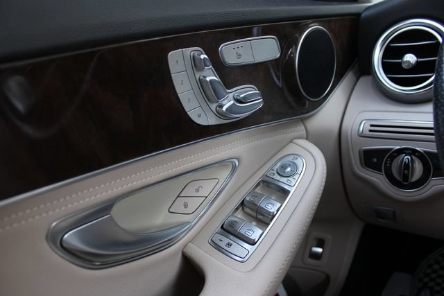 Used 2016 Mercedes-Benz C 300 Sedan image 12