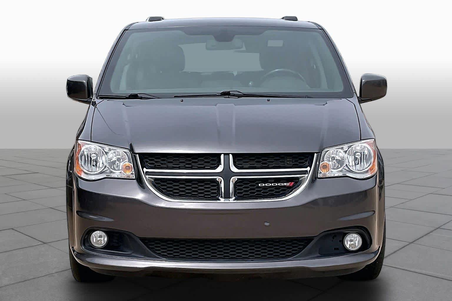 Used 2019 Dodge Grand Caravan SXT FWD image 5