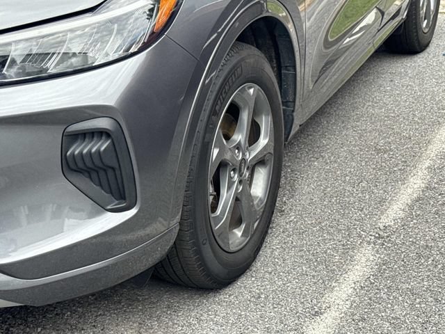 Used 2023 Ford Escape ST-Line w/ Tech Pack #1 AWD/4WD image 5