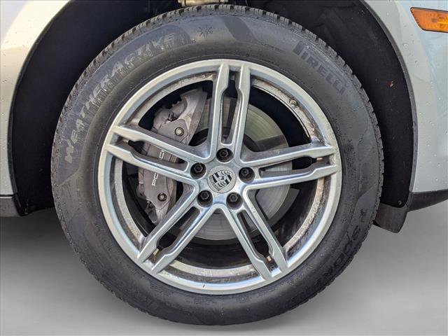 Used 2022 Porsche Macan image 24