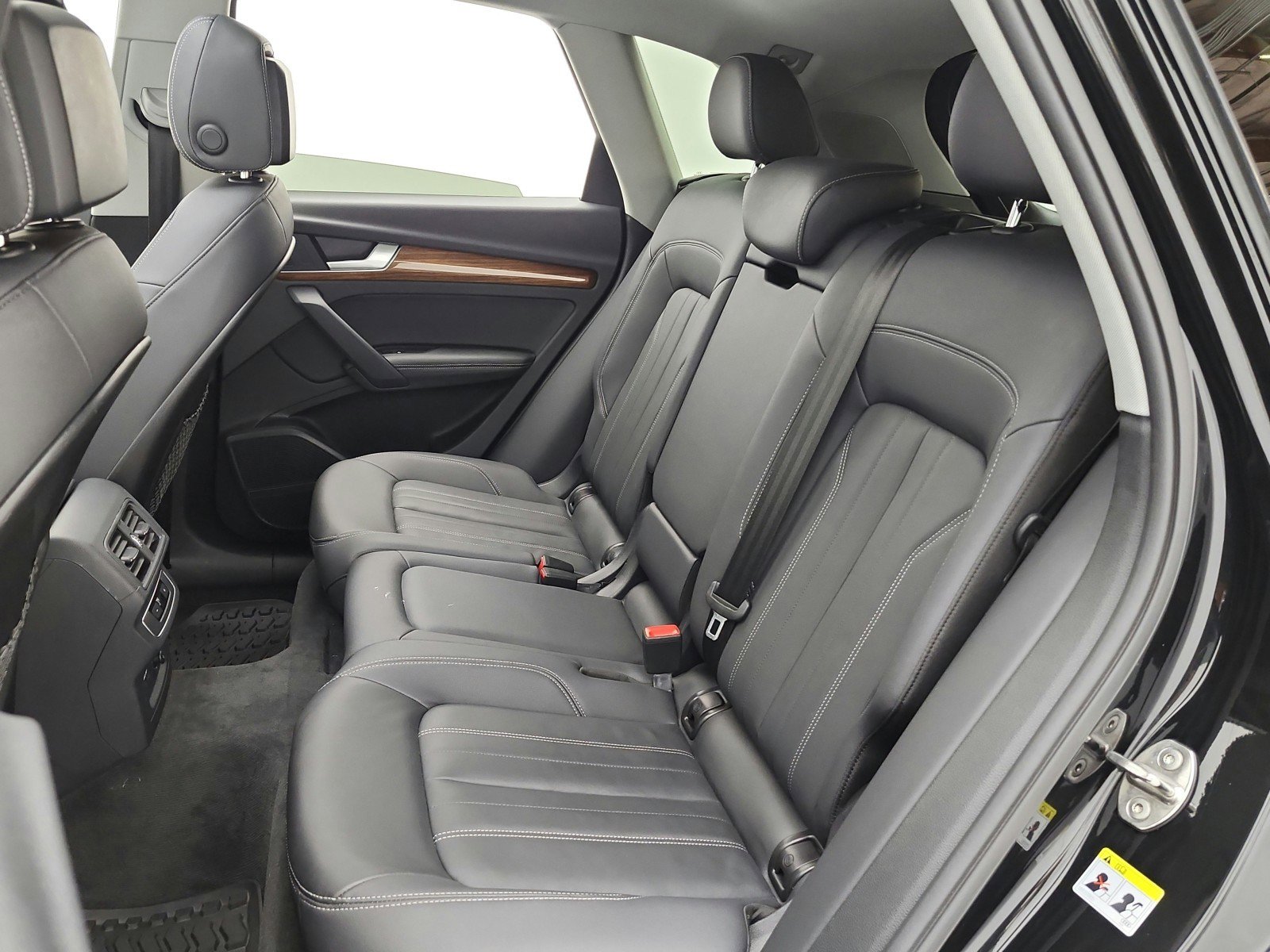 Used 2023 Audi Q5 2.0T Premium Plus w/ Premium Plus Package AWD/4WD image 18