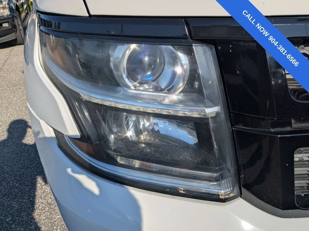 Used 2017 Chevrolet Suburban LT RWD image 10