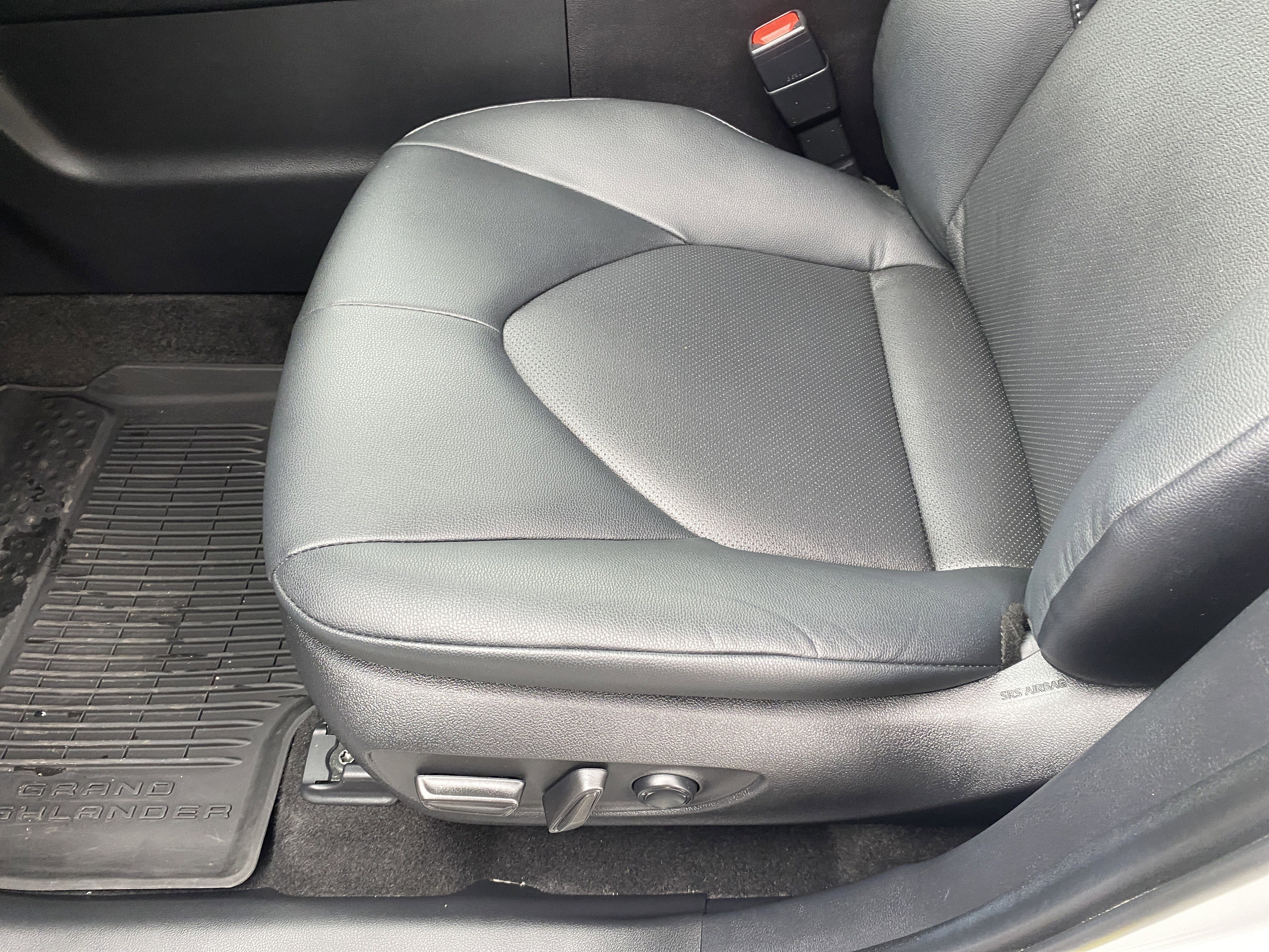 Used 2024 Toyota Grand Highlander XLE image 14