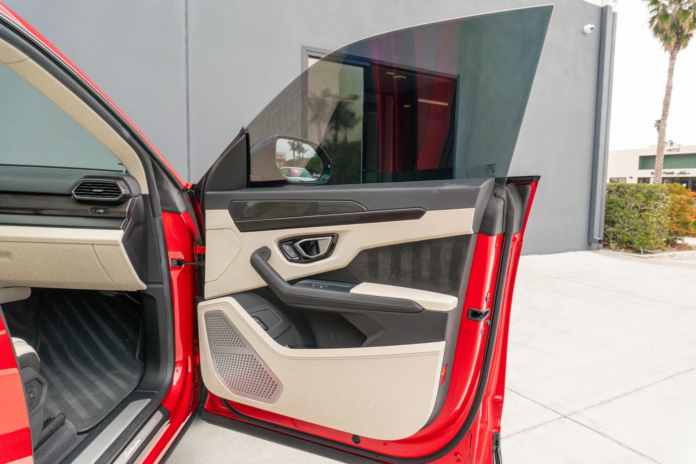 Used 2023 Lamborghini Urus S image 58