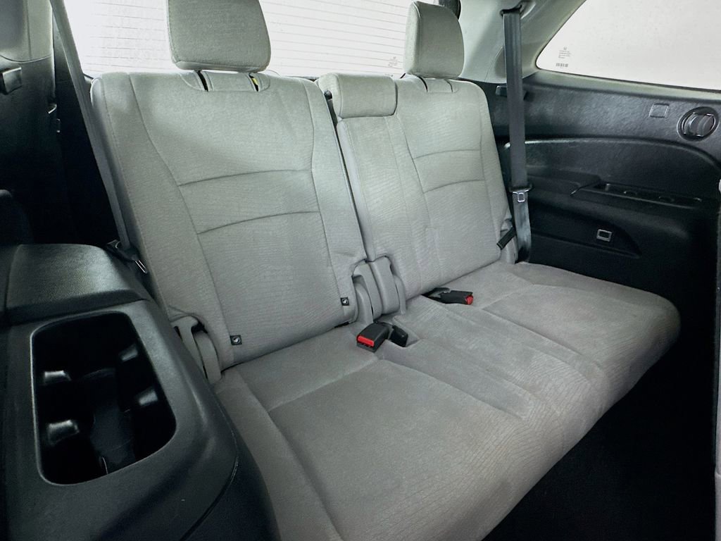 Used 2018 Honda Pilot LX image 32