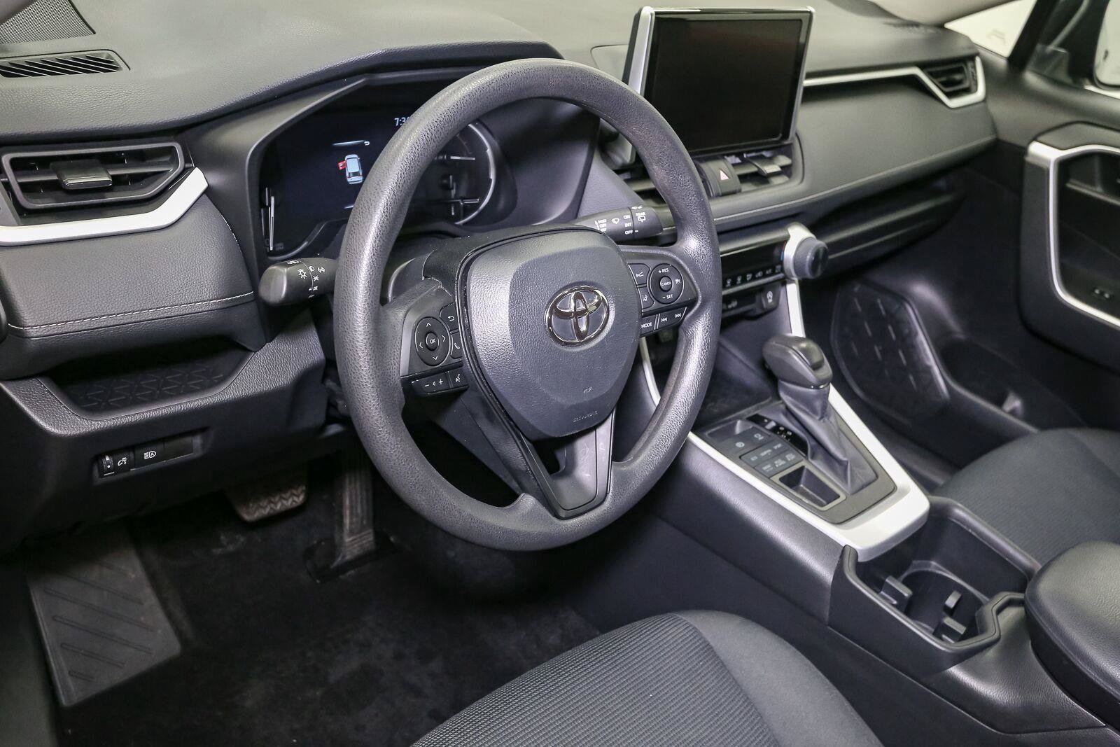 Certified 2024 Toyota RAV4 LE AWD/4WD image 24