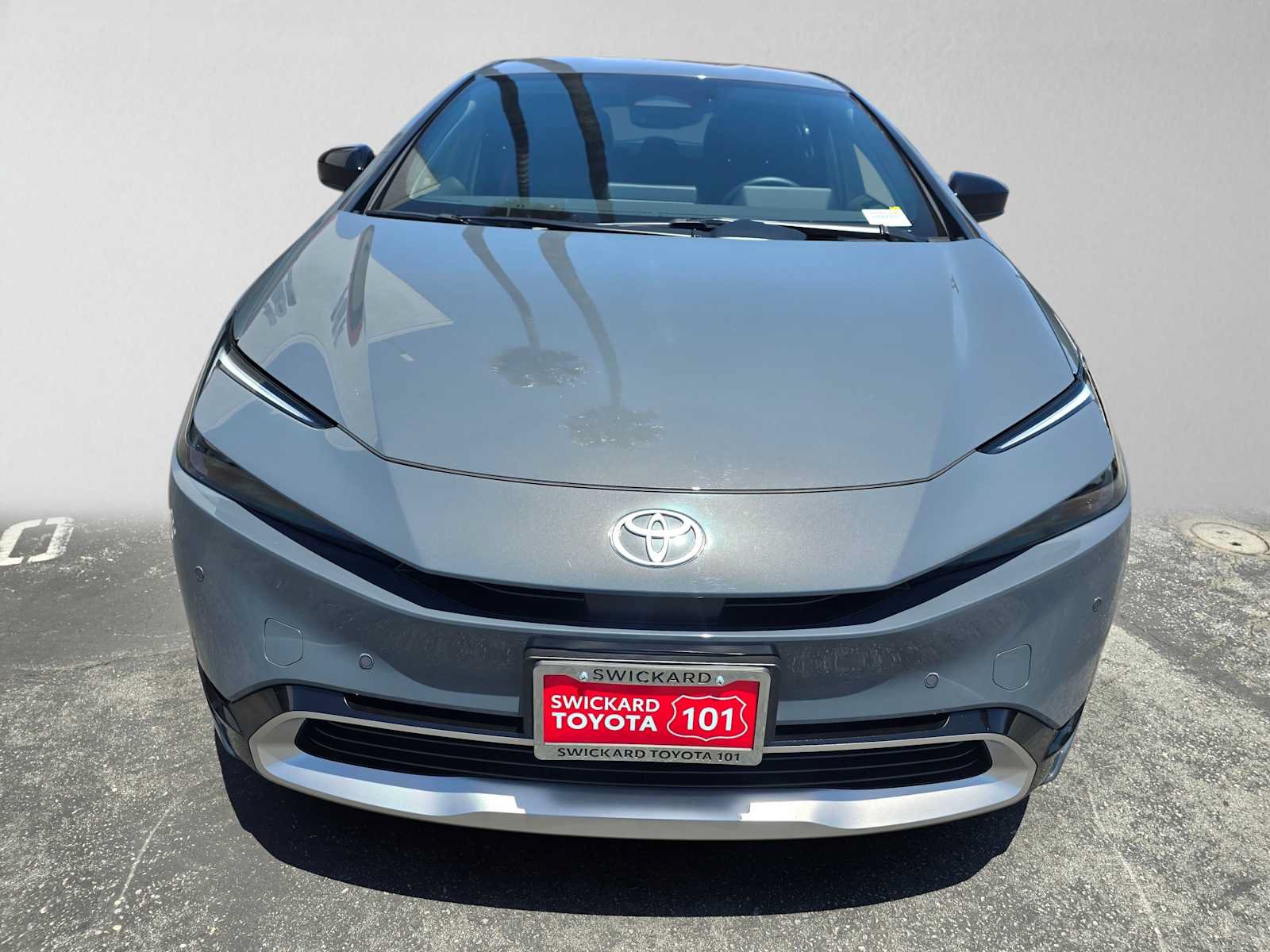 Used 2026 Toyota Prius Plug-In Hybrid FWD image 8