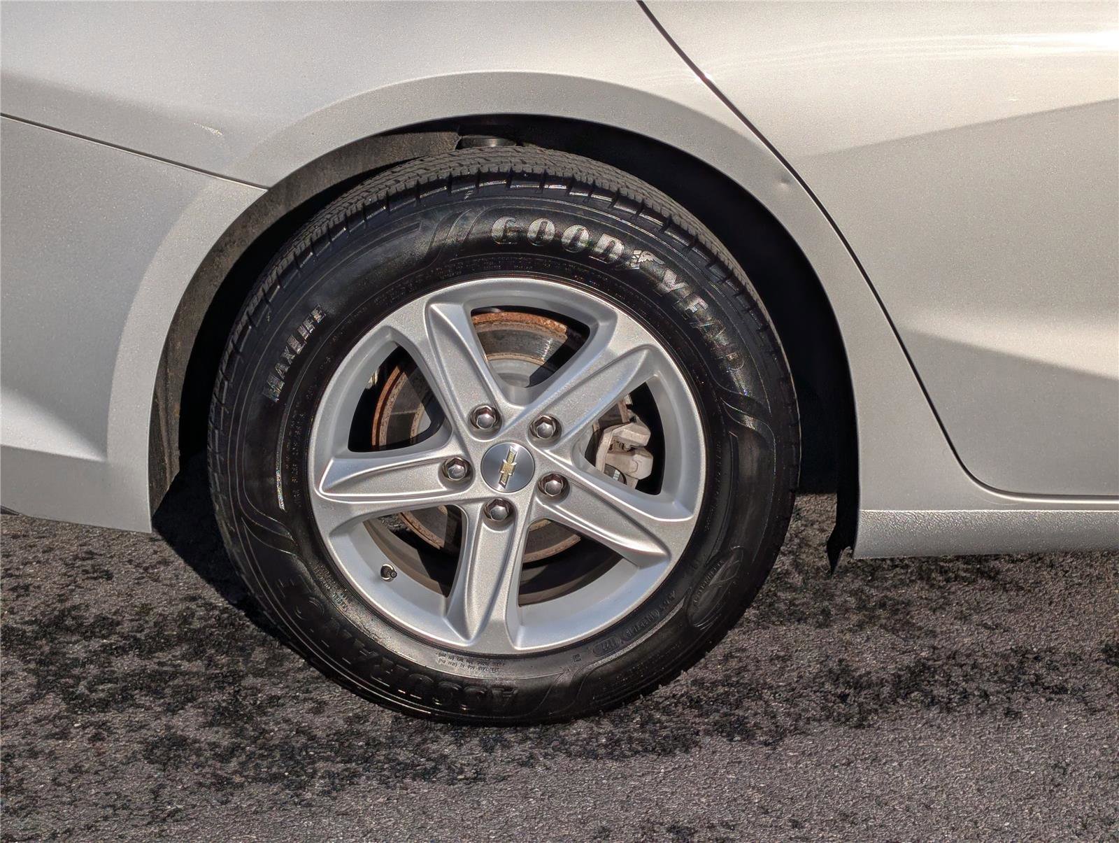 Used 2019 Chevrolet Malibu LS image 9